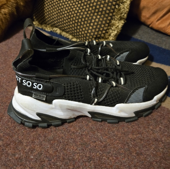 Just So So Shoes Women's Size 10.5 - Picture 1 of 6